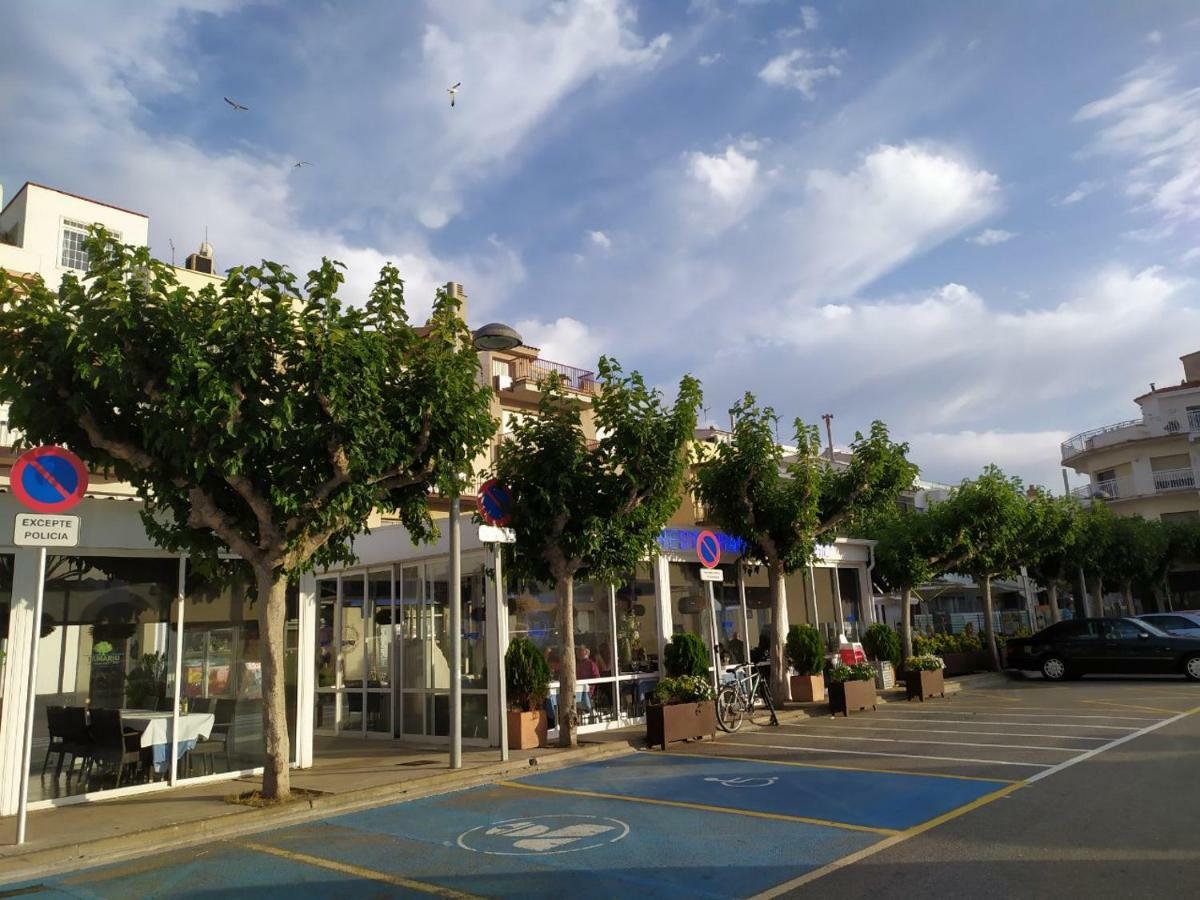 Can Pau Guesthouse Llanca Exterior photo